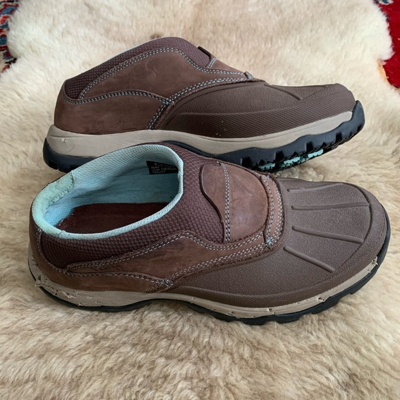 LLBean Slide ons - Picture 3 of 5